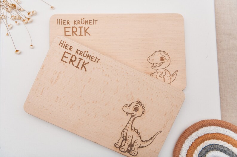 Frühstücksbrett mit Dinos